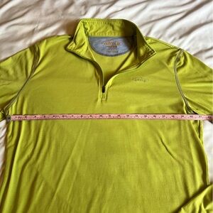 Men’s Orvis lightweight quarter zip; size L